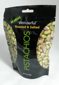  Roasted pistachios in a bag | © www.food-crafting.com