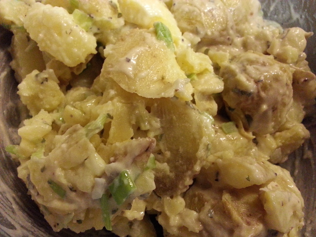 oven baked garlic chicken wings and potato salad for dinner!