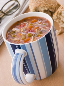 extra large soup mugs (c) Can Stock Photo