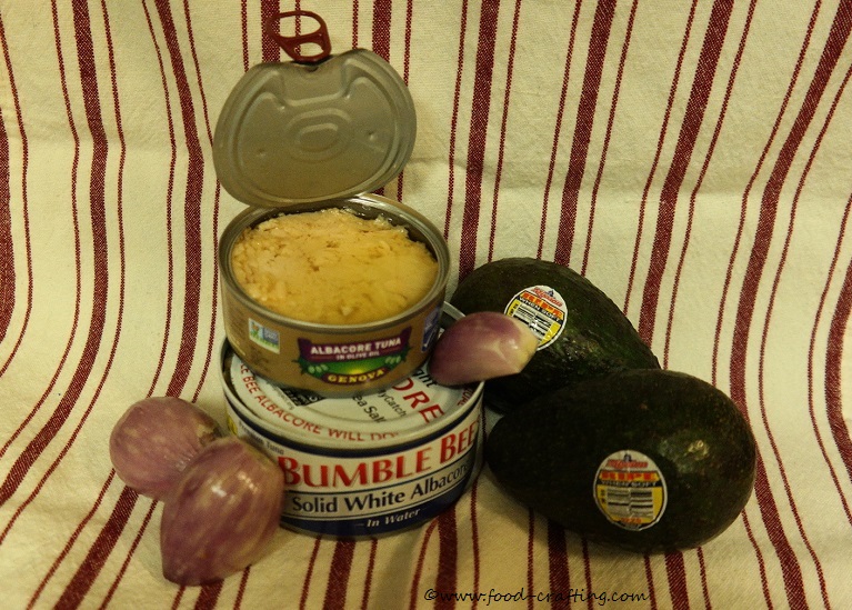 tuna-salad-stuffed-avocado ingredients